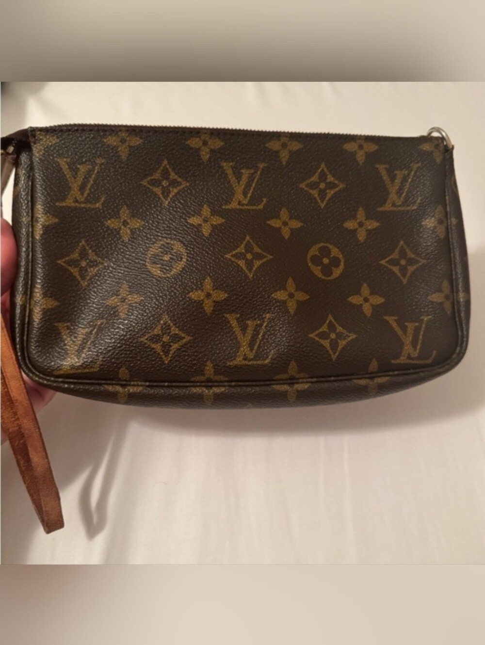 Vintage Louis Vuitton Monogram Pouchette